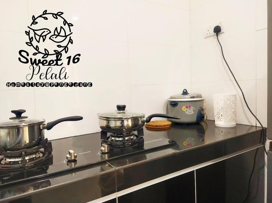 Sweet 16 Pelali Homestay Pengerang Buitenkant foto